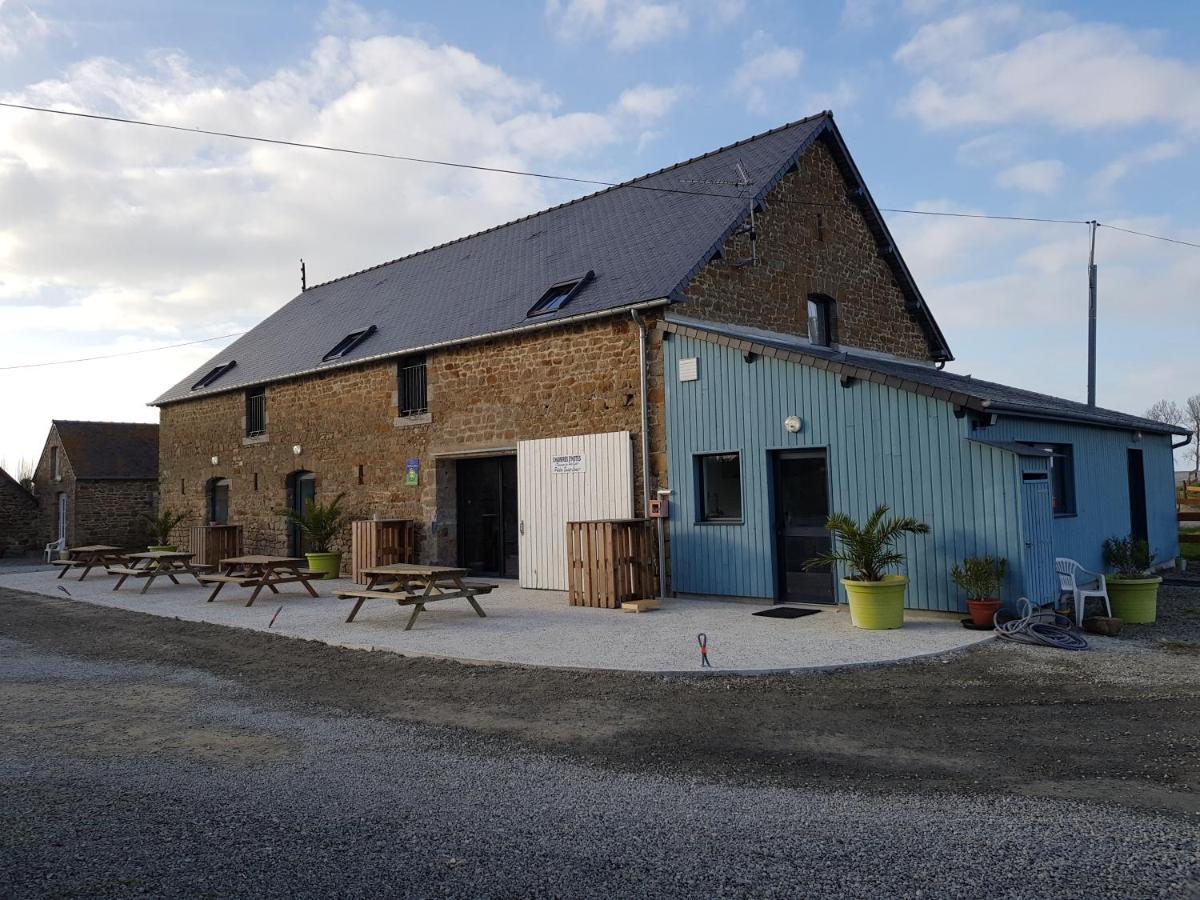 Domaine Du Pre Sale Bed & Breakfast Roz sur Couesnon Bagian luar foto