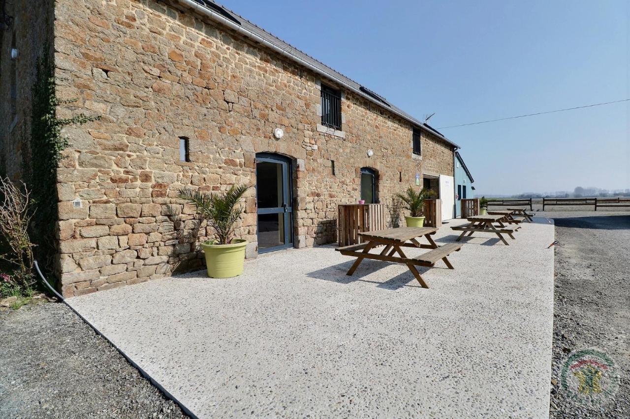 Domaine Du Pre Sale Bed & Breakfast Roz sur Couesnon Bagian luar foto
