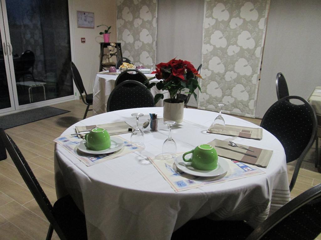 Domaine Du Pre Sale Bed & Breakfast Roz sur Couesnon Bagian luar foto