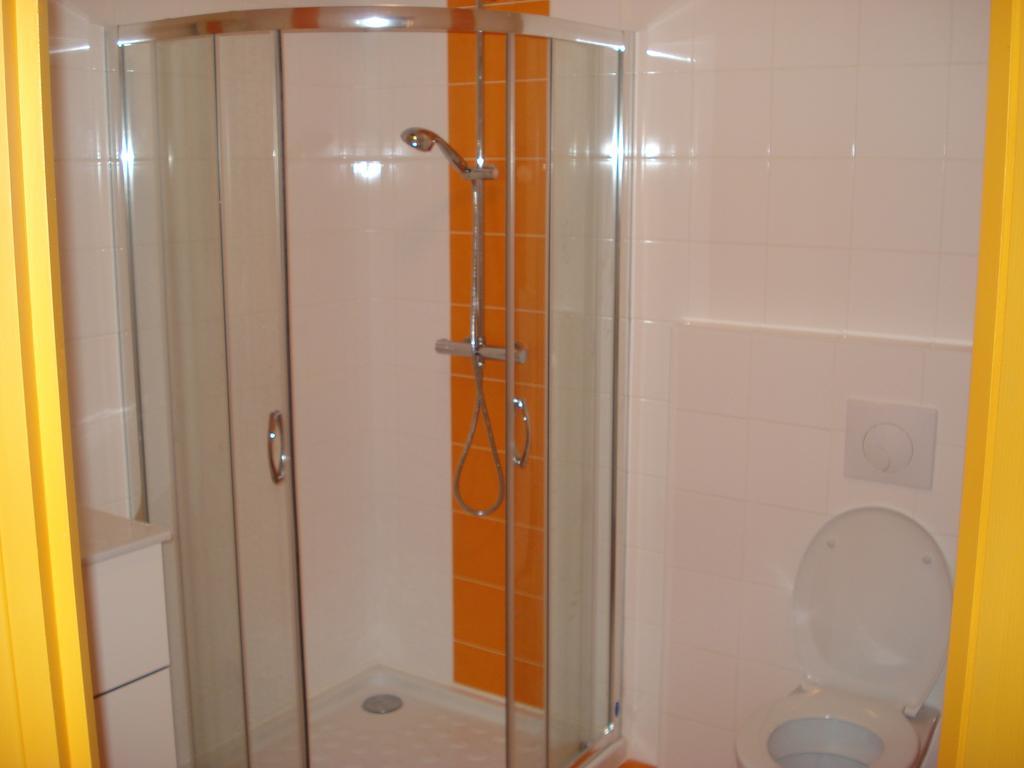 Domaine Du Pre Sale Bed & Breakfast Roz sur Couesnon Ruang foto