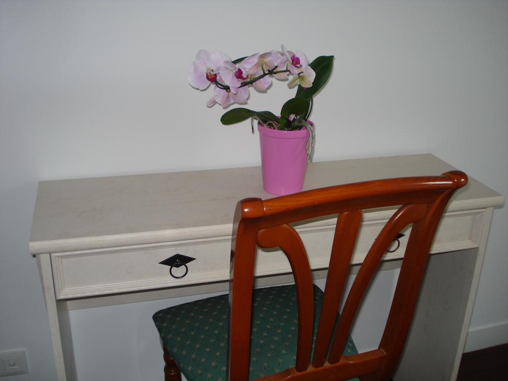 Domaine Du Pre Sale Bed & Breakfast Roz sur Couesnon Ruang foto
