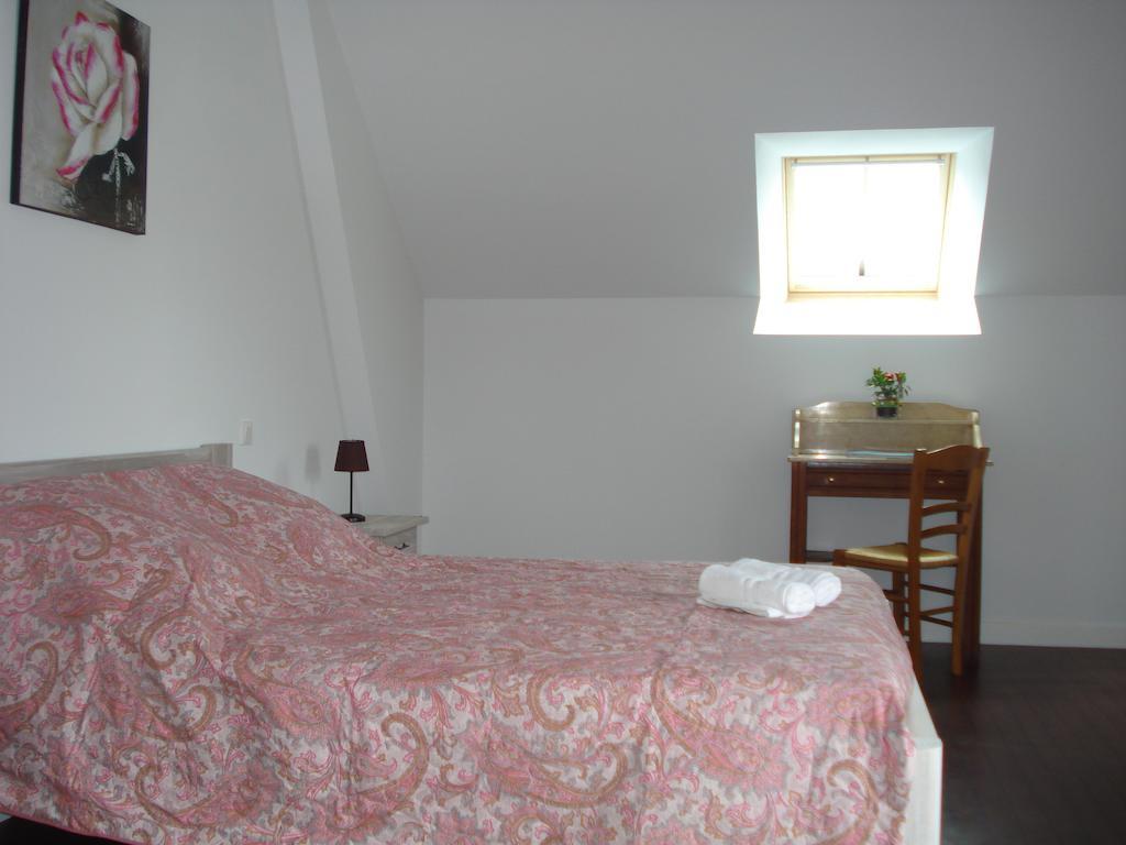 Domaine Du Pre Sale Bed & Breakfast Roz sur Couesnon Ruang foto