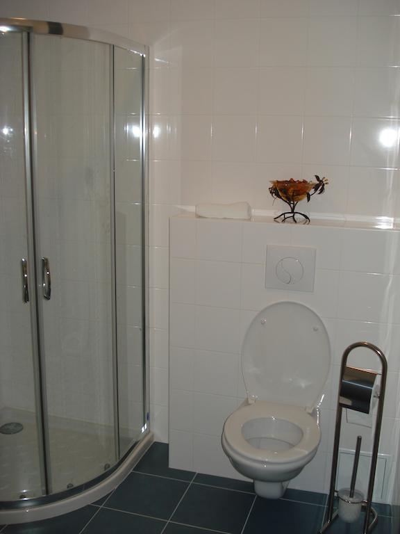 Domaine Du Pre Sale Bed & Breakfast Roz sur Couesnon Ruang foto