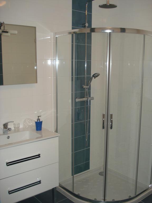 Domaine Du Pre Sale Bed & Breakfast Roz sur Couesnon Ruang foto